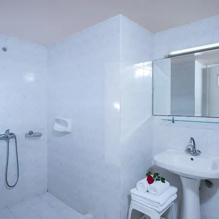 Ritsa Appartement *